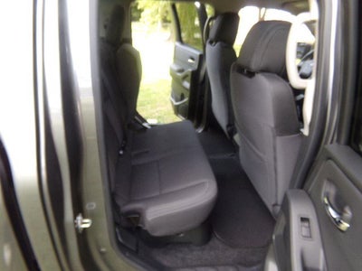 2024 Nissan Frontier SV