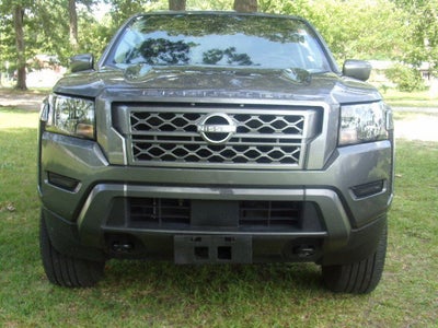 2024 Nissan Frontier SV